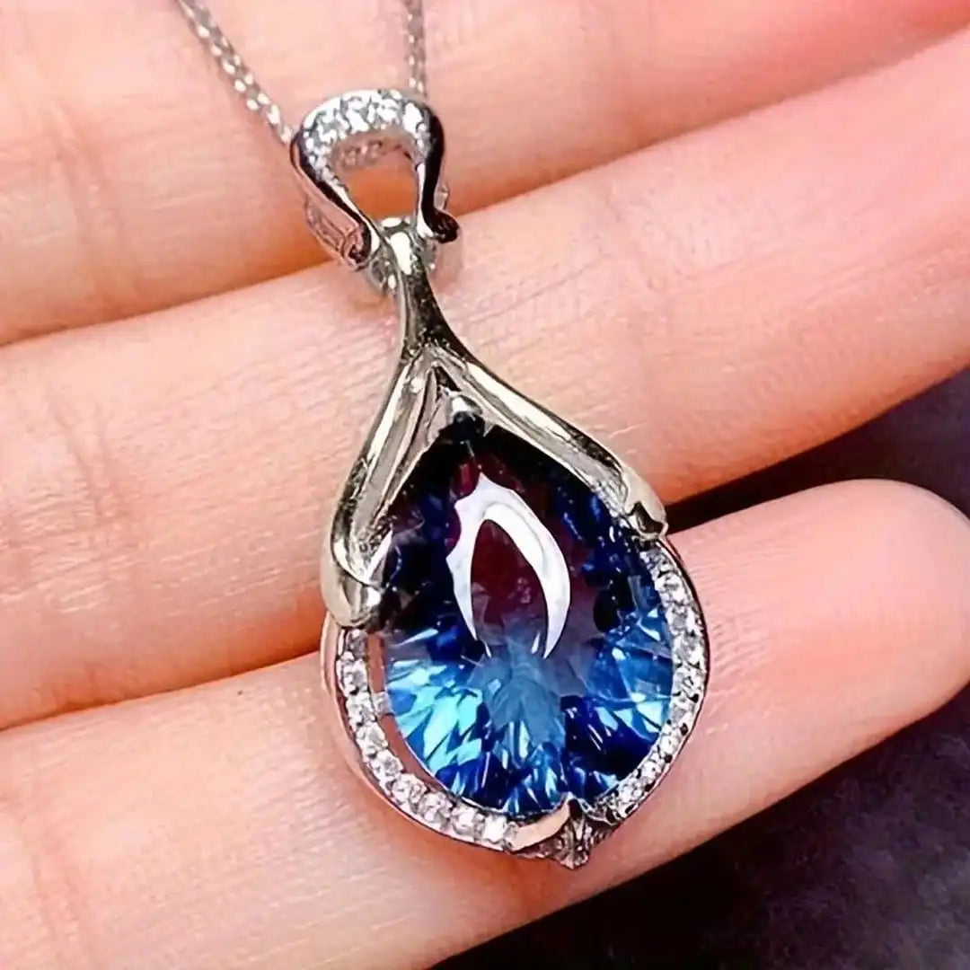 Alindra Feymora Necklace